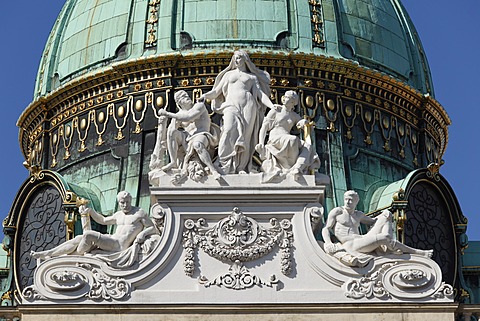 Dome of the Michaelertrakt building of the Hofburg palace, Hofburg, Vienna, Austria, Europe