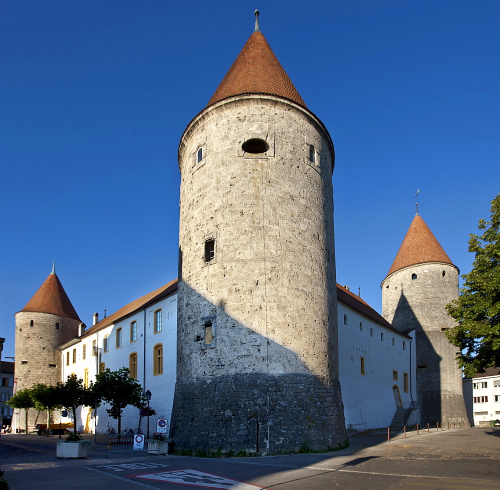 Grandson Castle in Grandson, Lake NeuchÃ¢Ë†Å¡Ã‚Â¢tel, Canton Vaud, Switzerland, Europe