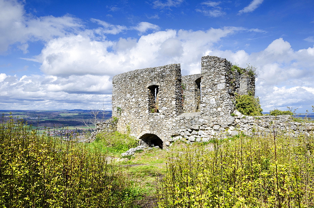 Ruins of Maegdeberg Castle above Muehlhausen-Ehingen in Hegau, Baden-Wuerttemberg, Germany, Europe