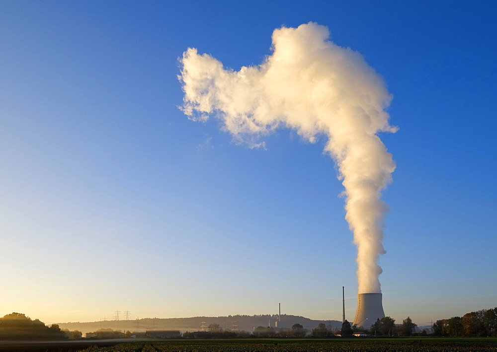 Sunrise, nuclear power plant Isar, Ohu, Lower Bavaria, Bavaria, Germany, Europe