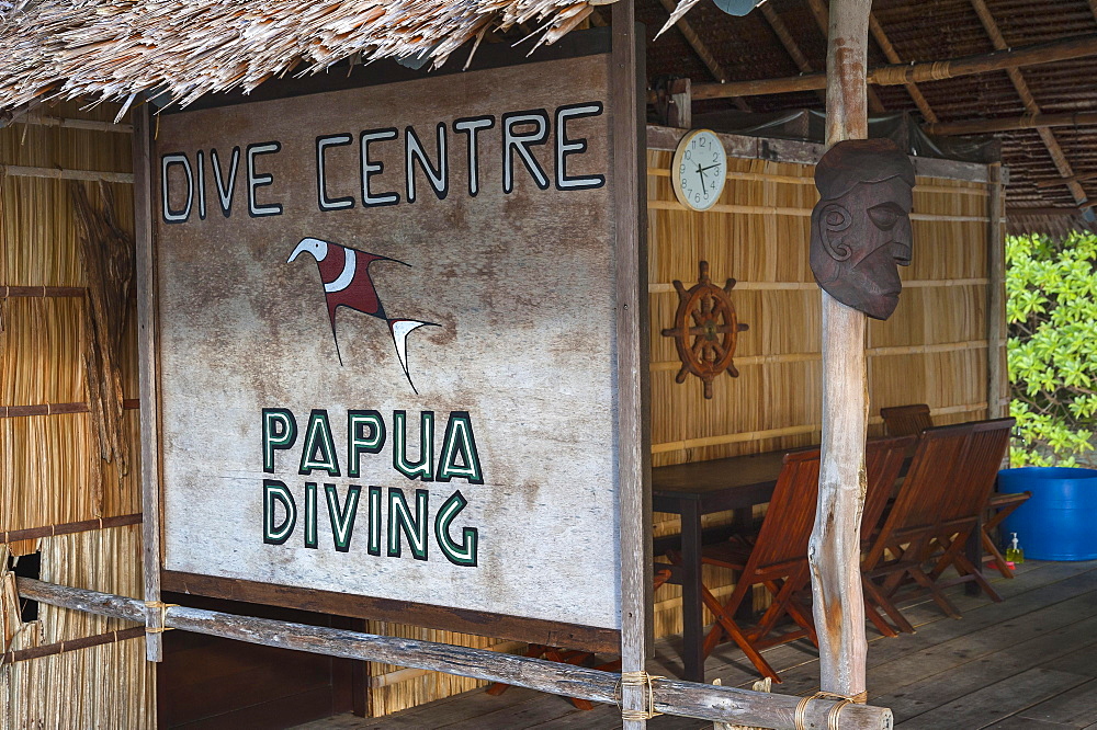 Papua Diving Resort, Raja-Ampat, Kri, Dampier Strait, Western New Guinea, Indonesia, Asia