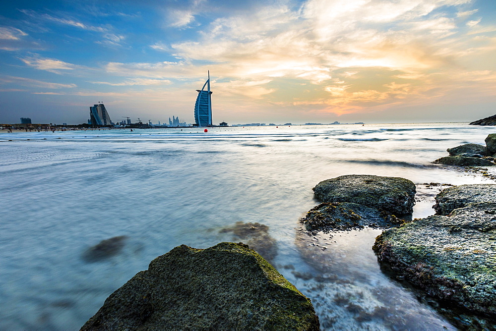 Luxury hotel Burj al Arab and Jumeirah Beach, Burj al 'Arab, Tower of the Arabs, Dubai, Emirate of Dubai, United Arab Emirates, Asia