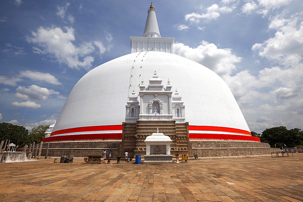 Ruwanwelisaya, Rathnamali Dagaba, Sacred City of Anuradhapura, North Central Province, Sri Lanka, Asia