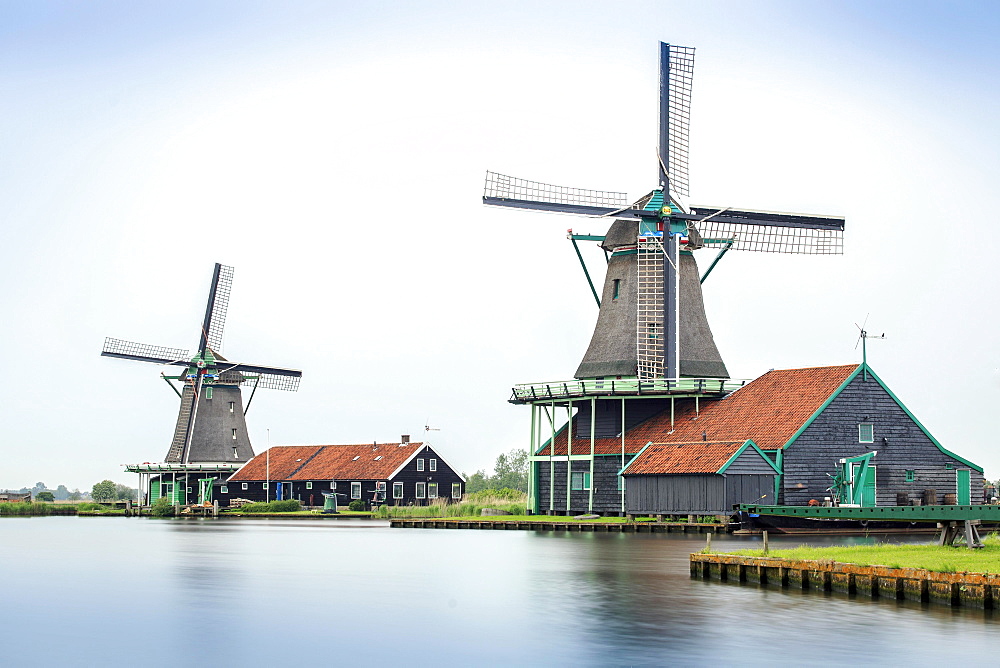 Old windmills, Zaanse Schans, open-air museum, Zaanstad, North Holland, Holland, Netherlands