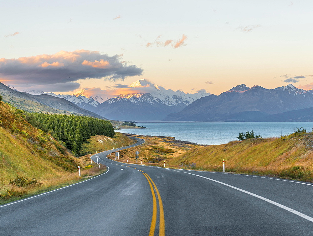 Road with view of Mount Cook, sunset, Lake Pukaki, Mount Cook National Park, Southern Alps, Canterbury, South Island, New Zealand, Oceania