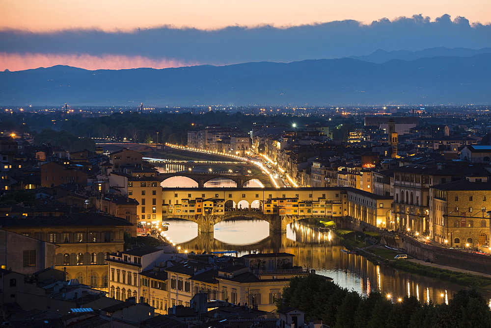 Panoramic view from Piazzale Michelangelo, cityscape in the evening, Ponte Vecchio and river Arno, Florence, Tuscany, Italy, Europe