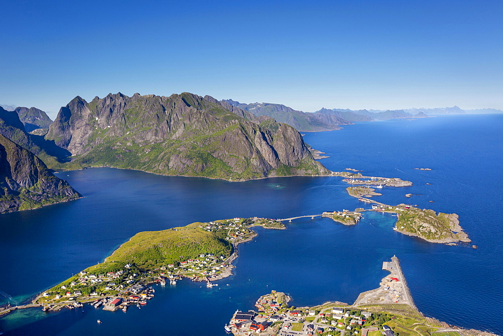 View from Reinebringen, Reinebriggen, 442m, towards Hamnoy, Reine and Reinefjord with mountains, Moskenes, Moskenesøy, Lofoten, Norway, Europe