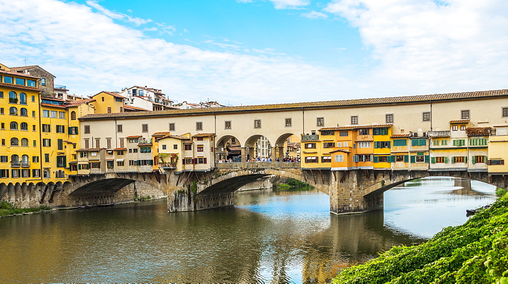 Ponte Vecchio, Arno River, Florence, Tuscany, Italy, Europe