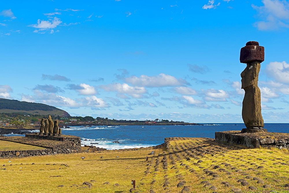 Moai, UNESCO World Heritage Site, Rapa Nui, Easter Island, Chile, South America