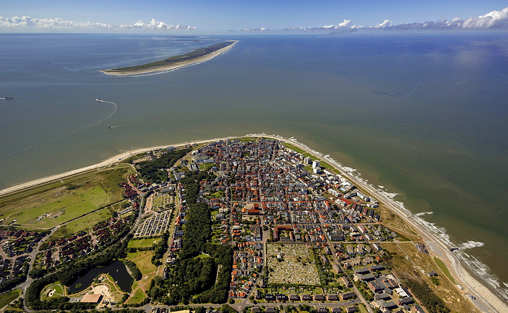 Aerial view, town of Norderney, western part of the island, Wadden Sea, Norderney, island in the North Sea, East Frisian Islands, Lower Saxony, Germany, Europe