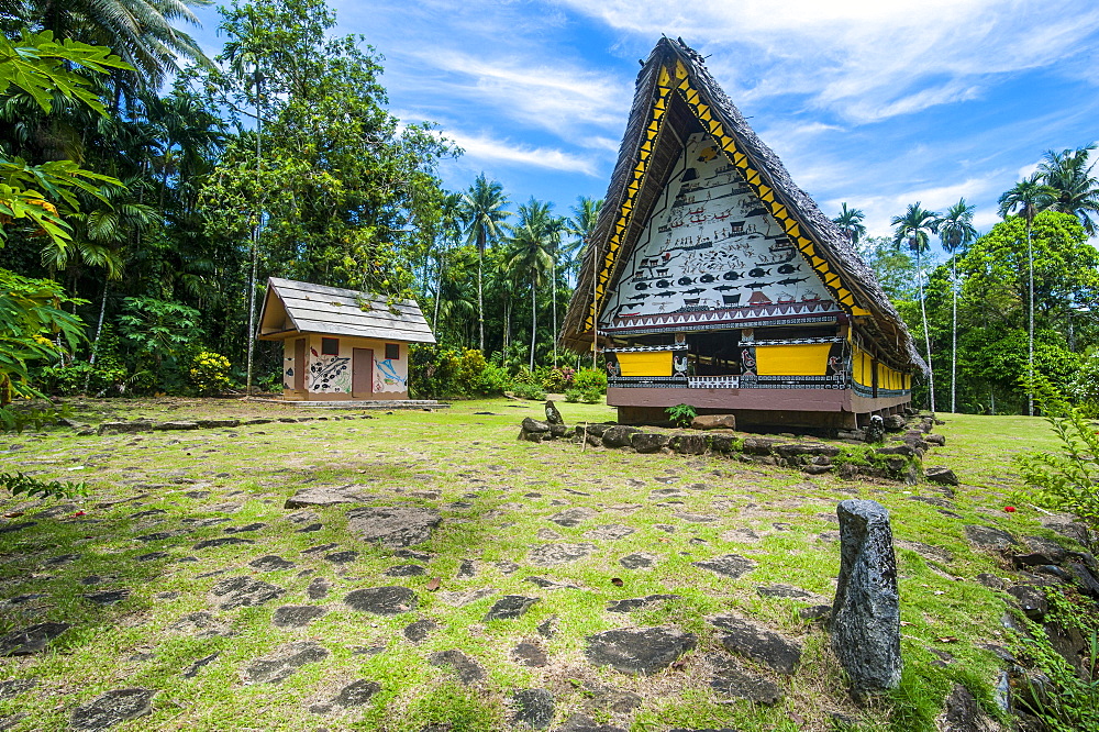 Oldest Bai of Palau, a house for the village chiefs, Babeldaob, Palau, Oceania