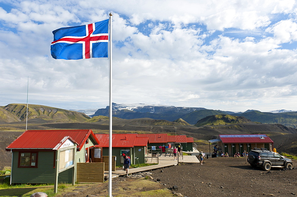 Icelandic National Flag, Emstrur - Botnar Hut at the Laugavegur hiking trail, Rangarping ytra, Iceland, Scandinavia, Europe