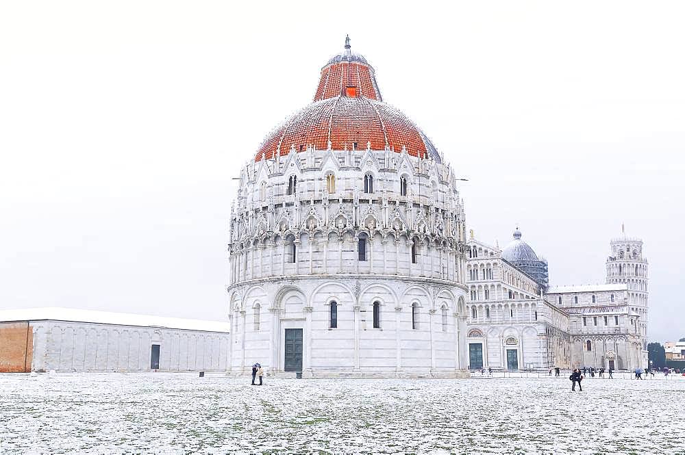 Baptistery, Cathedral and Leaning Tower with snow, Pisa, Tuscany, Italy, Europe