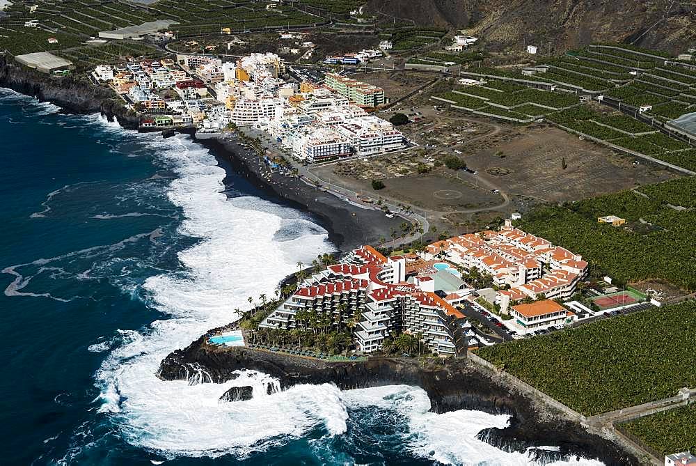 Beach with apartments and hotel complexes, Puerto Naos, West Coast, La Palma, Canary Island, Spain, Europe