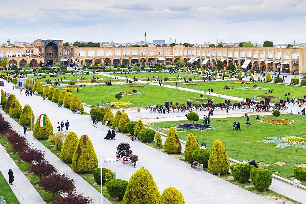 View over Maydam-e Iman square, Esfahan, Iran, Asia