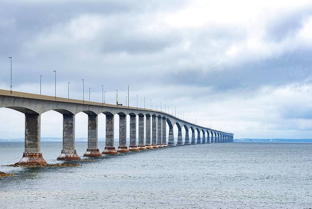 Confederation bridge linking New Brunswick with Prince Edward Island, Canada, North America