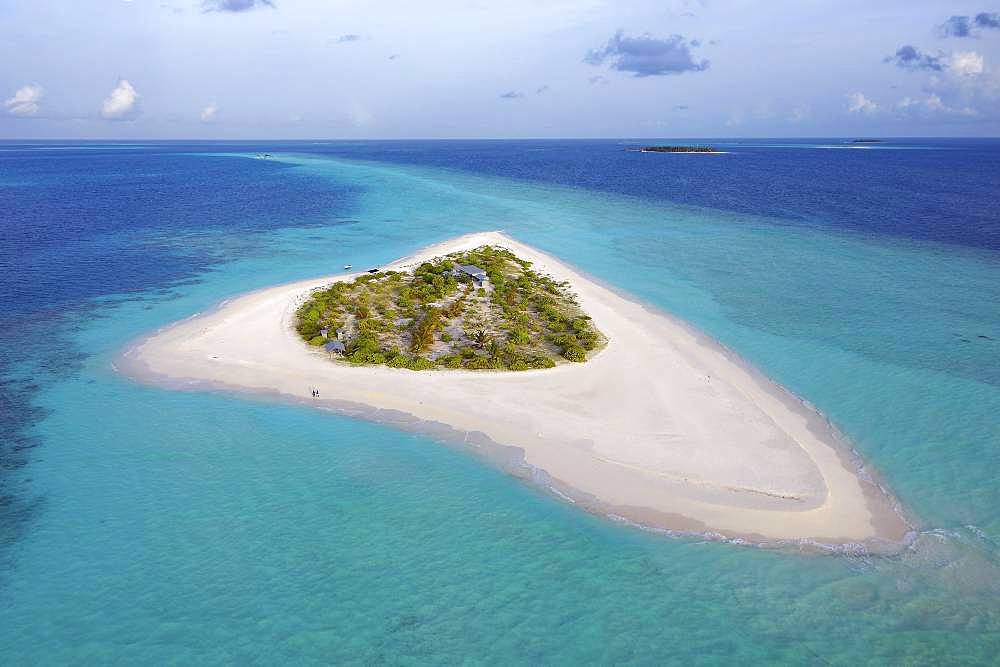 Aerial view, uninhabited island for excursions, Maldives island, excursion island with wide sandy beach, Maldives, Asia