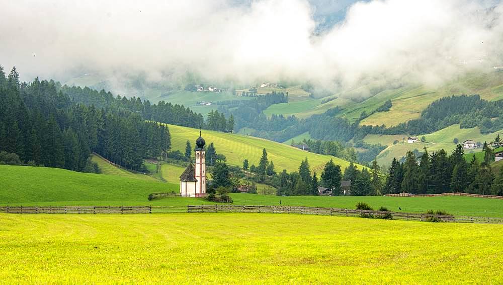 Church of St. John in Ranui, San Giovanni, St. John's Chapel, Villnoesstal, St. Magdalena, Bolzano, South Tyrol, Italy, Europe