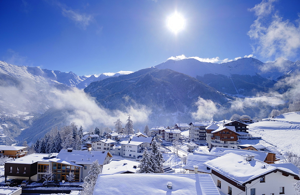 Ladis im Winter, ski area Serfaus Fiss Ladis, Tyrol, Austria, Europe