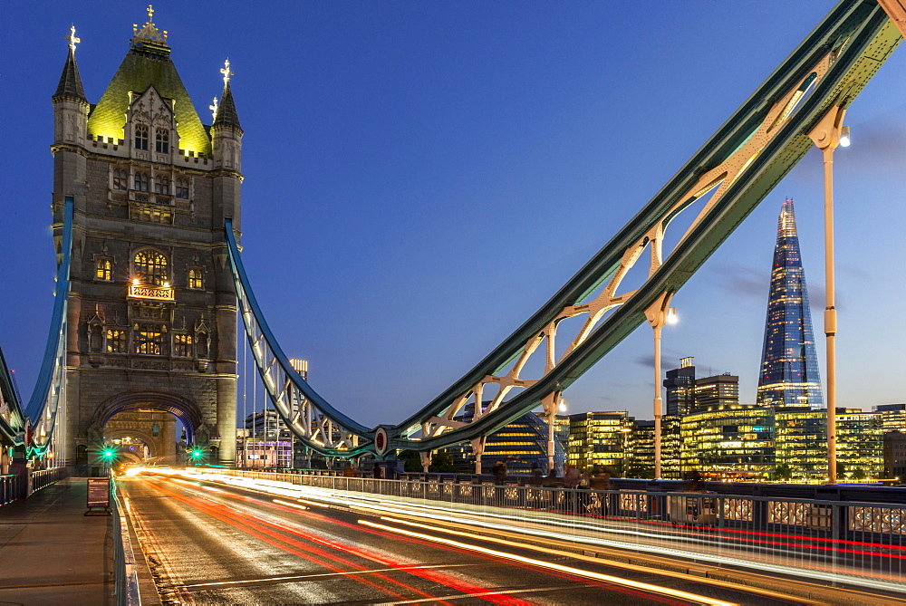 Tower Bridge in the evening, light tracks of passing cars, London, England, Great Britain