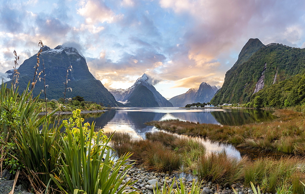 Mitre Peak, Sunset, Milford Sound, Fiordland National Park, Te Anau, Southland, South Island, New Zealand, Oceania