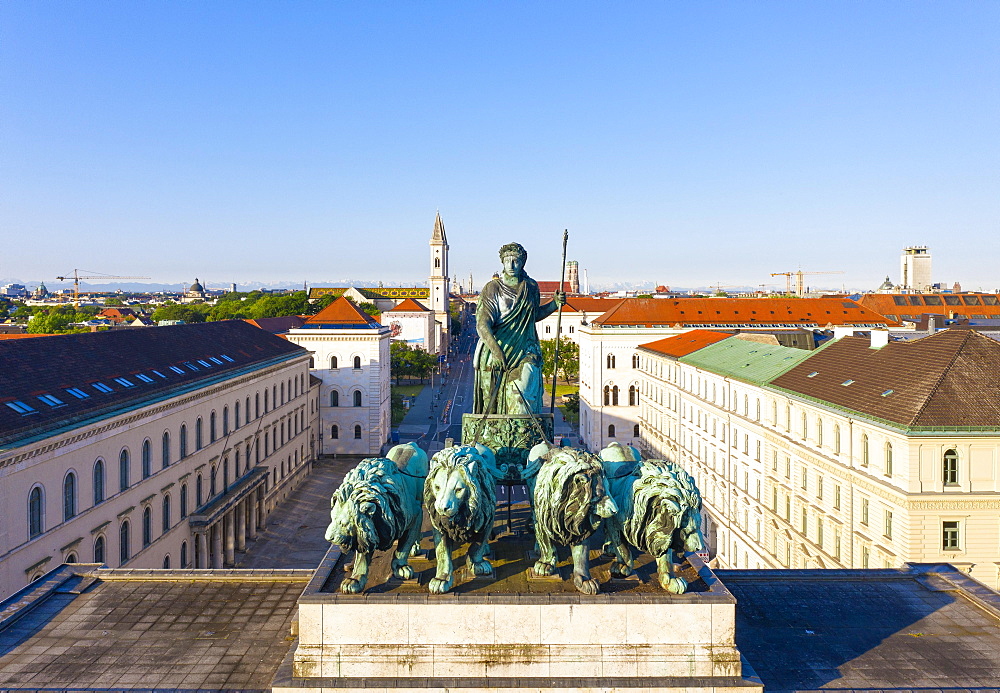 Quadriga on the Siegestor, Bavaria with four lions, Ludwigstrasse, Maxvorstadt, Munich, drone shot, Upper Bavaria, Bavaria, Germany, Europe