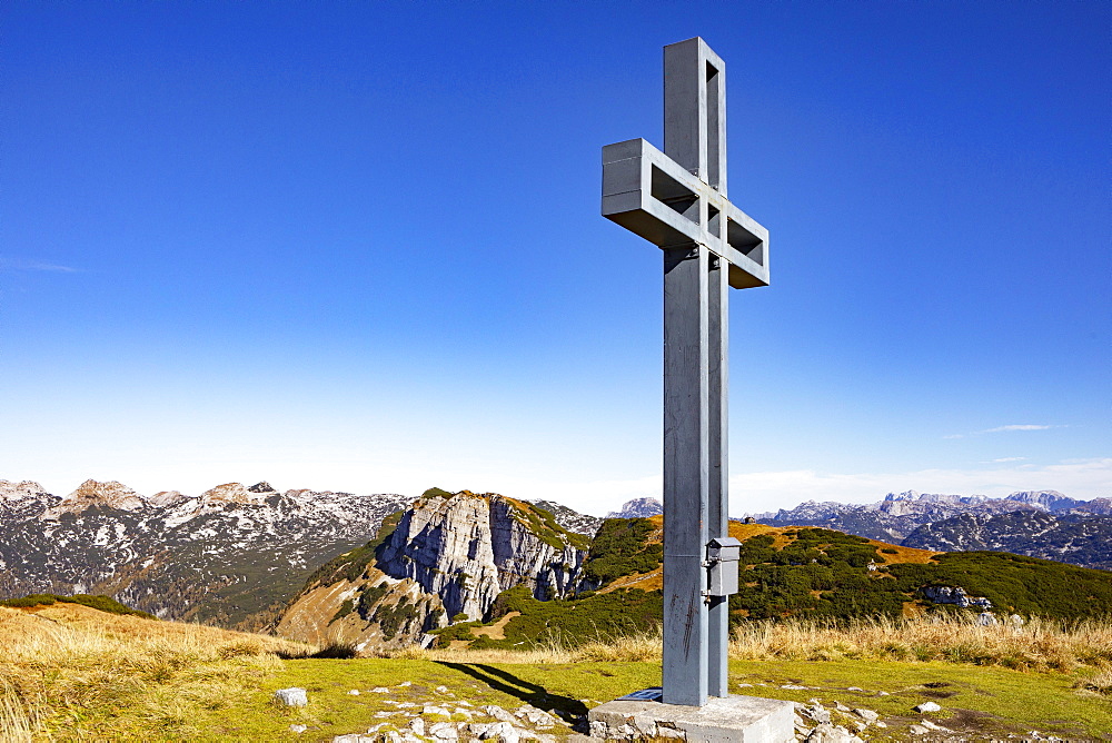 Summit cross at Loser, Loser Plateau, Totes Gebirge, Altaussee, Aussseland, Salzkammergut, Styria, Austria, Europe