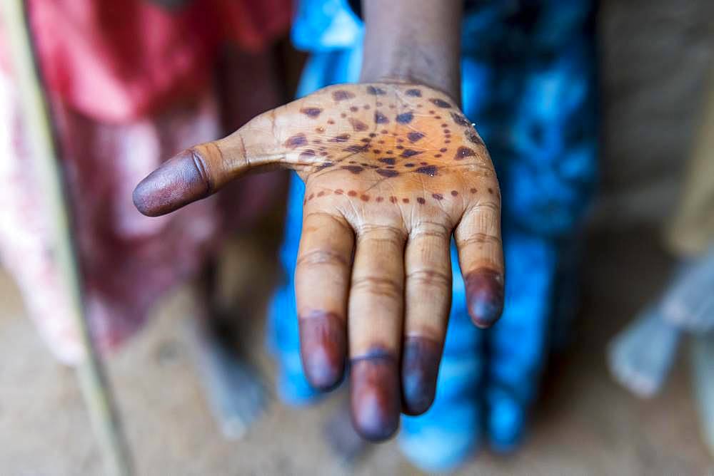 Hand dyed with henna with pattern, Agadez, Niger, Africa