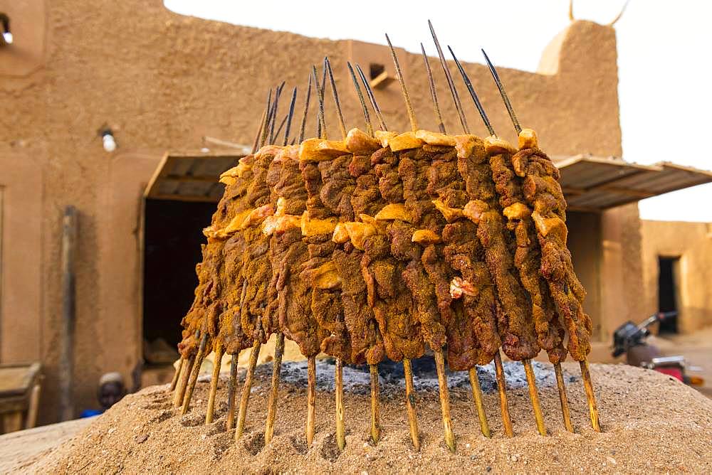 Meat skewers, open fire kebabs, Agadez, Niger, Africa