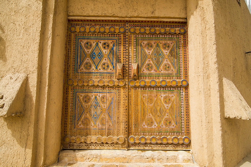 Coloured door, Unesco world heritage sight Diriyah, Riadh, Saudi Arabia, Asia