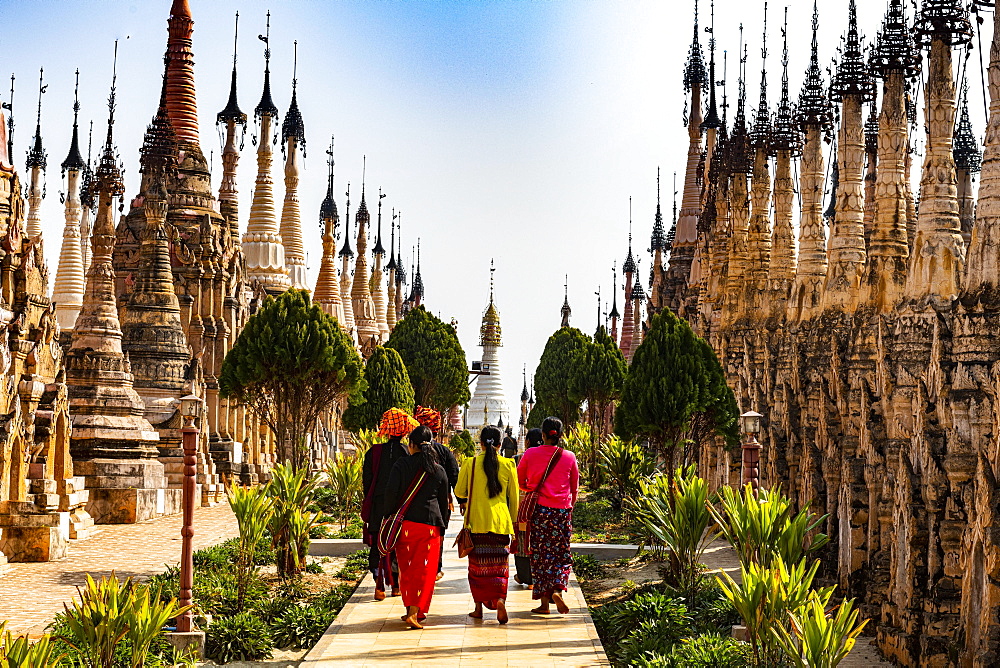 Kakku's pagoda with its 2500 stupas, Kakku, Shan state, Myanmar, Asia