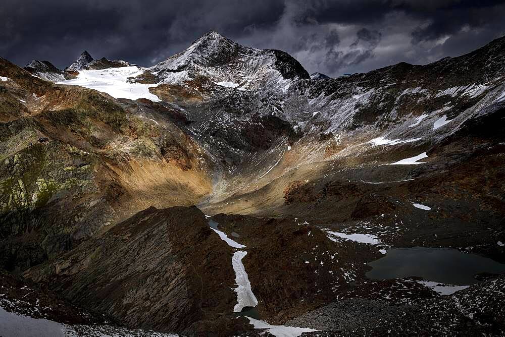 Oetztal mountains with dramatic sky, Soelden, Oetztal, Tyrol, Austria, Europe