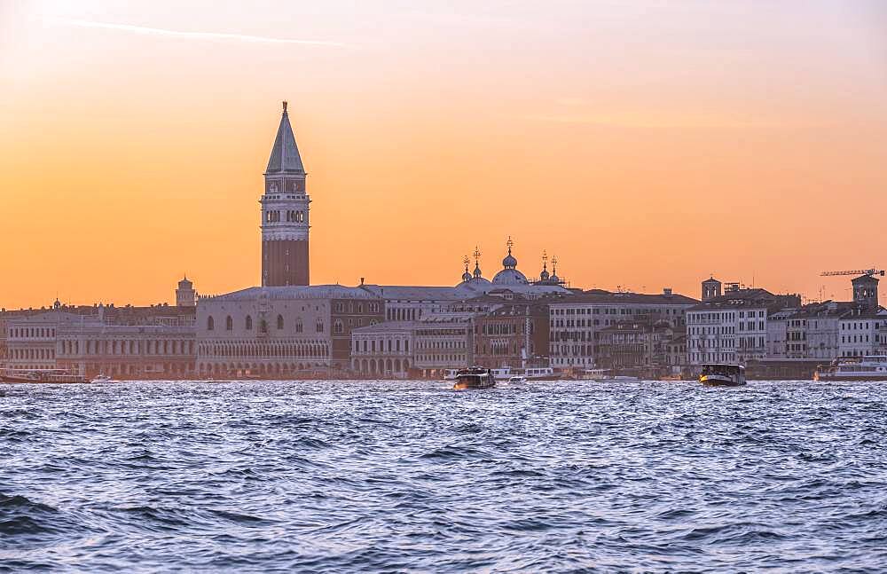 Evening atmosphere at the sea, Grand Canal in front of Campanile and Doge's Palace, Venice, Veneto, Italy, Europe