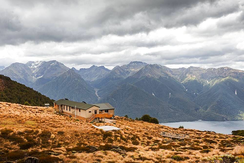 Hut, Lake Te Anau, South West New Zealand World Heritage Area, Te Wahipounamu, Fiordland National Park, South Island, New Zealand, Oceania