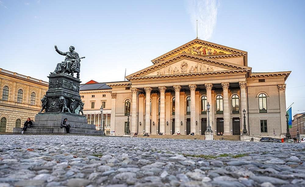 Residenztheater, Monument to Maximilian I Joseph, Max-Joseph-Platz, Munich, Bavaria, Germany, Europe