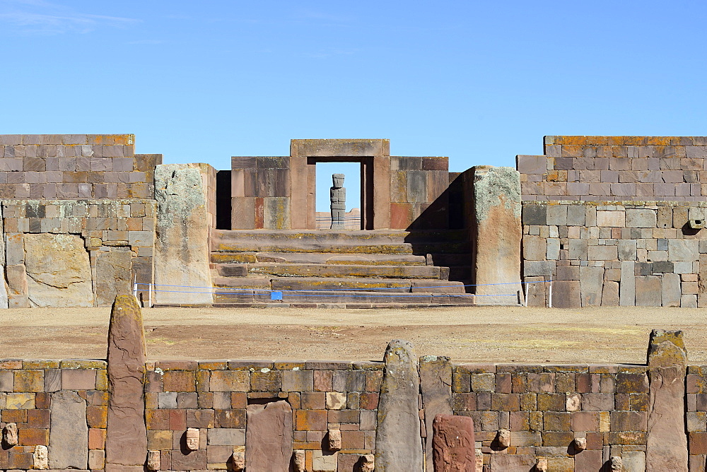 Sunken courtyard with head reliefs and Kalasasaya with Ponce monolith, Tiwanaku ruin complex, also Tiahuanaco, Unesco World Heritage Site, La Paz Department, Bolivia, South America