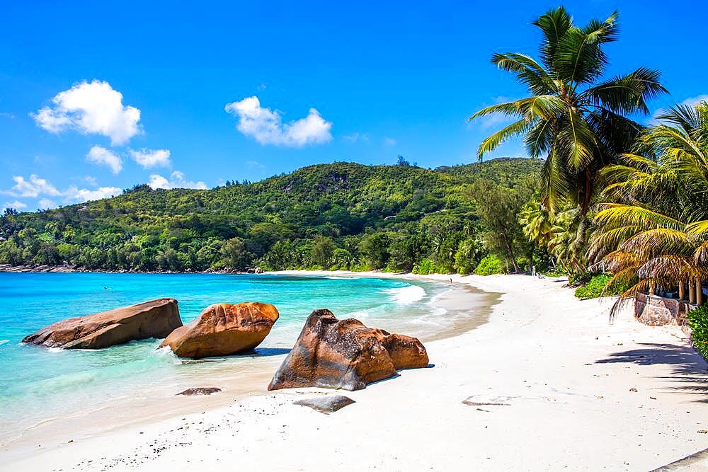Takamaka beach with granite rocks, Mahe, Seychelles, Mahe, Seychelles, Africa