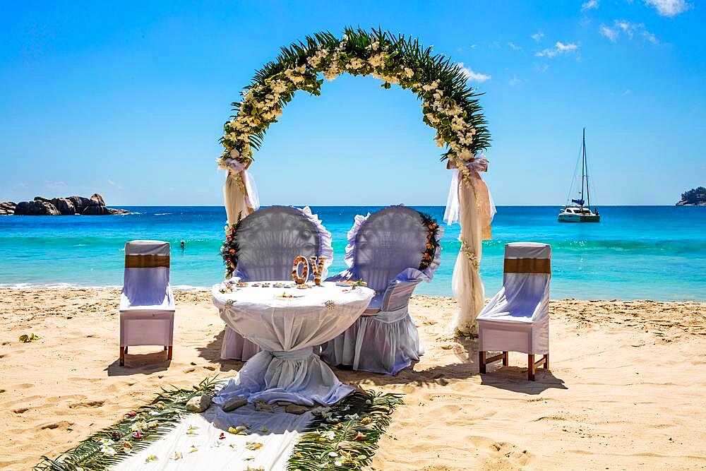 Wedding preparations on Takamaka beach, Mahe, Seychelles, Mahe, Seychelles, Africa