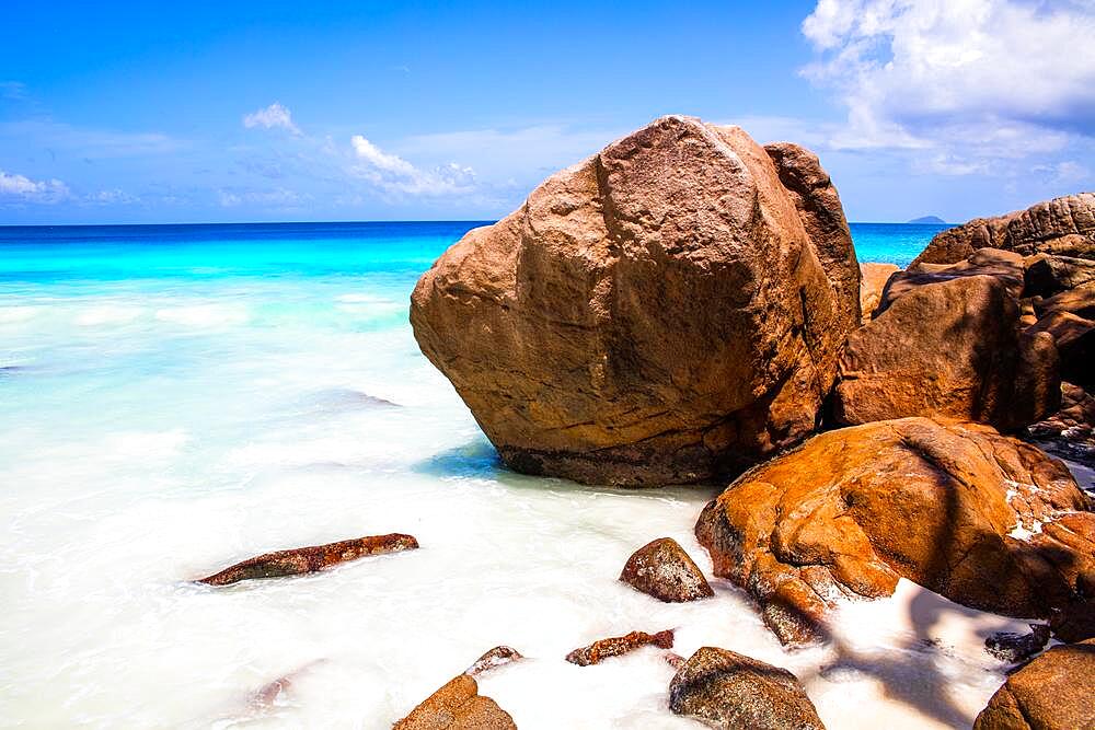 Petite Anse beach with granite rocks, the insider tip among the bays in the south of Mahe, Seychelles, Mahe, Seychelles, Africa