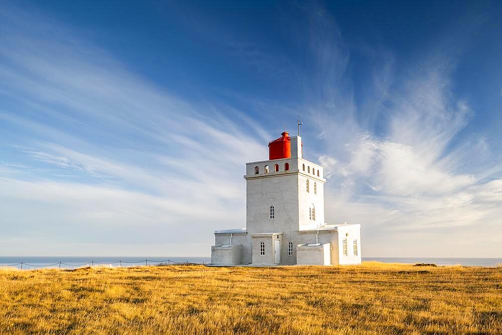 Dyrholaey Lighthouse, Cape Dyrholaey, Vik i Myrdal, Suourland, South Iceland, Iceland, Europe