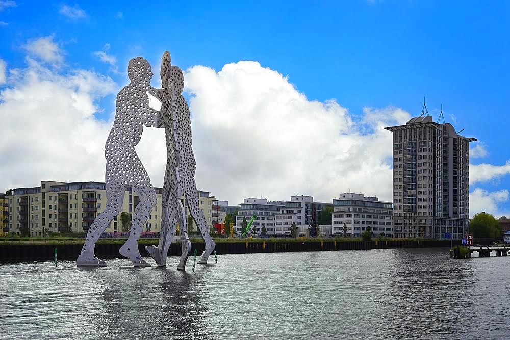 Molecule Man, Monumental sculpture by Jonathan Borofsky, Spree river, Berlin, Germany, Europe