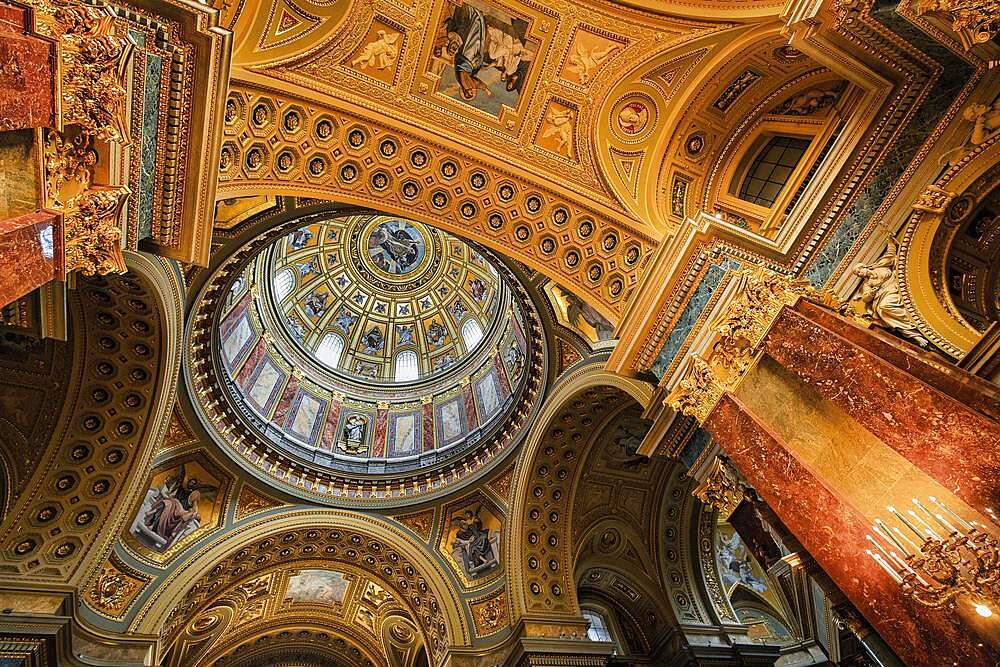 Artfully decorated vault, dome, St. Stephen's Basilica, interior view, Szent Istvan ter, Pest district, Budapest, Hungary, Europe