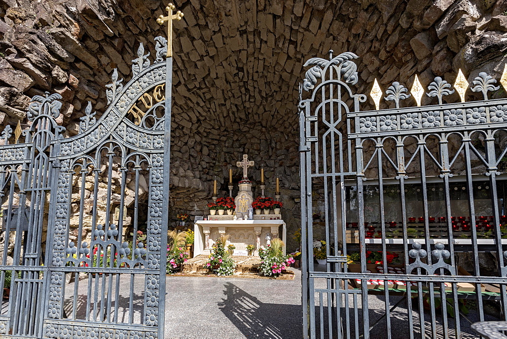 Entrance gate and altar, Mary's Grotto, replica of the Grotto of Lourdes, place of pilgrimage, Bad Salzschlirf, Vogelsberg and Roehn, Fulda, Hesse, Germany, Europe