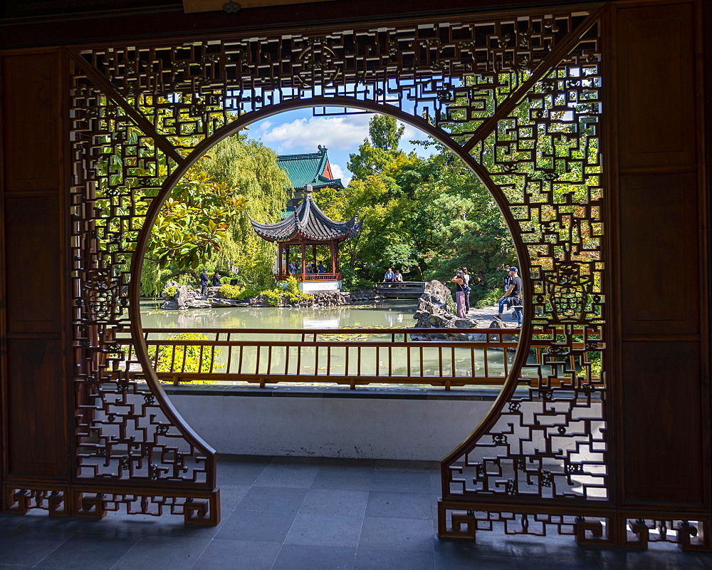 Portal, Dr. Sun Yat-Sen Classical Chinese Garden, traditional Chinese architecture, Vancouver, British Columbia, Canada, North America