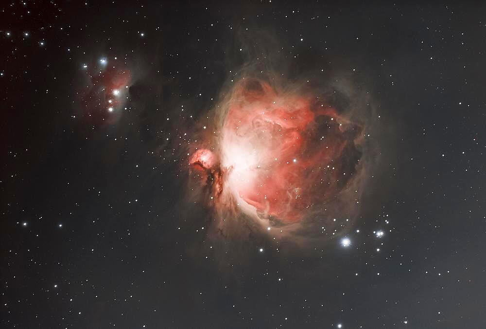 Diffuse Emission Nebula M42, Orion Nebula, Messier 42, in the constellation Orion with molecular cloud of hydrogen and oxygen ions, Bavaria, Germany, Europe