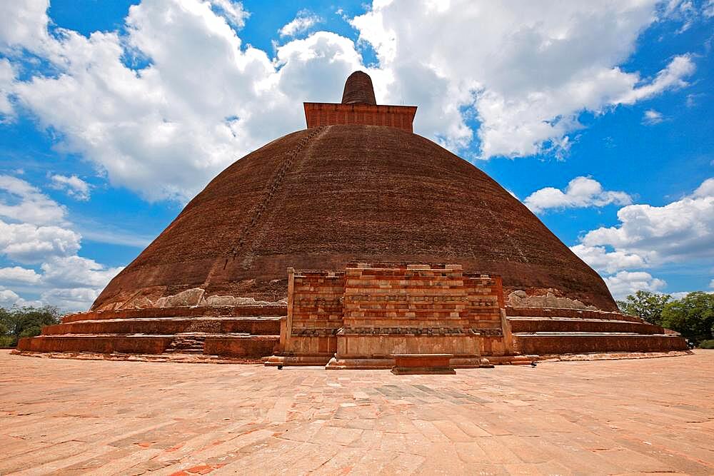 Jetavaranama dagoba stupa Anuradhapura, Sri Lanka, Asia