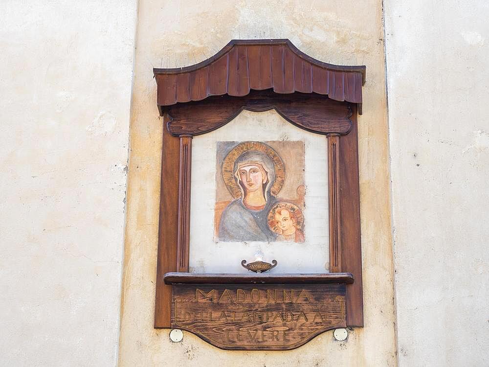 Image of the saints, Tiber Island, Rome, Lazio, Italy, Europe