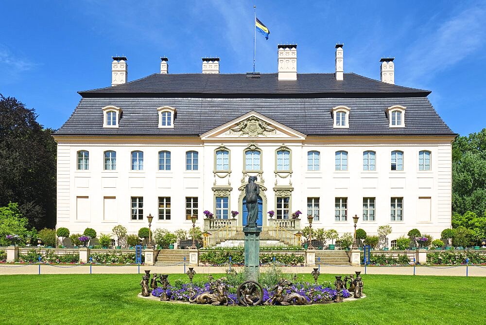 Branitz Castle and Branitz Park, Prince Pueckler Park, Cottbus, Brandenburg, Germany, Europe