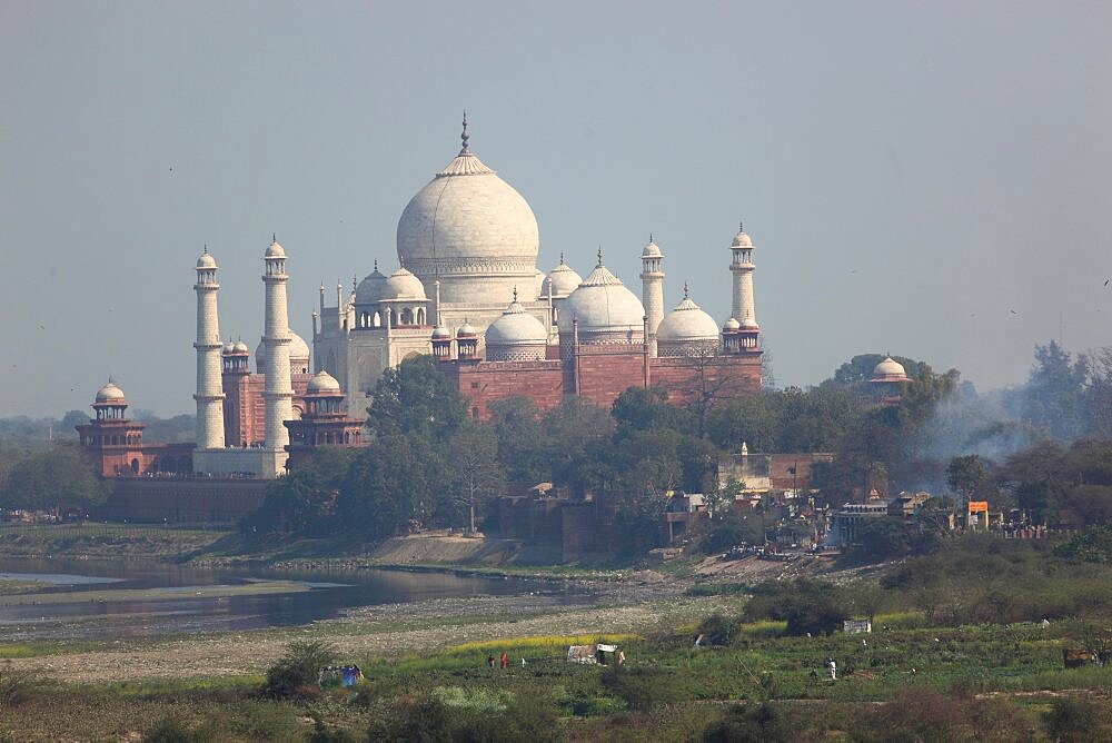 Uttar Pradesh, View from Agra Fort to the Taj Mahal Tomb, North India, India, Asia