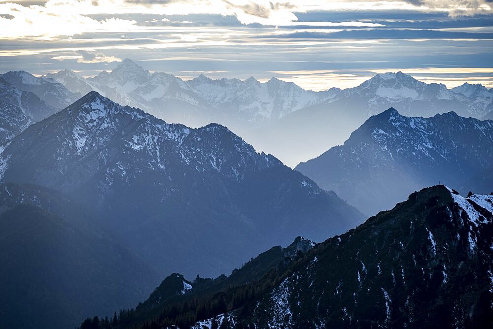 Ammergau and Lechtal Alps, mountains with snow, mountain landscape, Wetterstein Mountains, evening mood, Bavaria, Germany, Europe